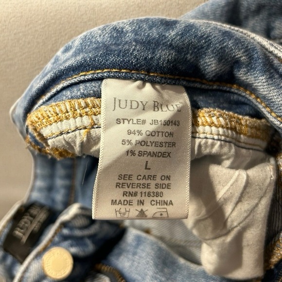 Judy Blue High Waist Two-Tone Yoke Jean Shorts Size Large Cuffed Stretch - Picture 4 of 7